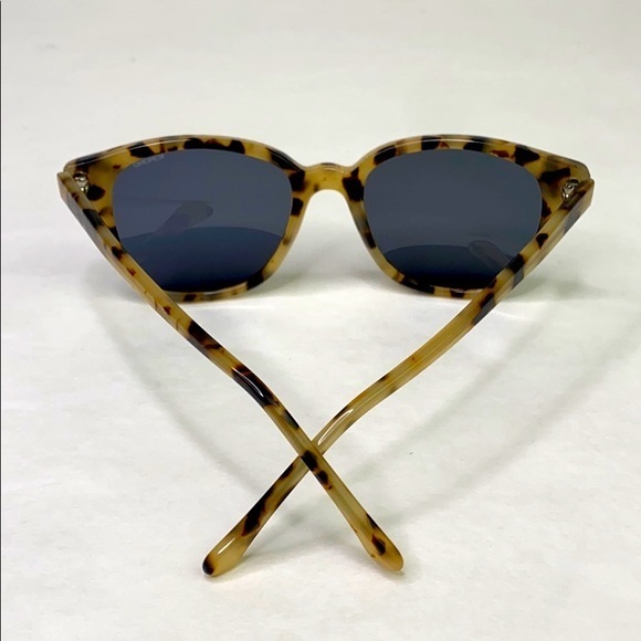 KOMONO Women’s Renee Ivory Demi Sunglasses - Picture 13 of 14